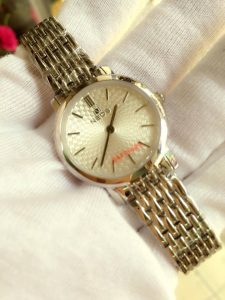 Mẫu đồng hồ nữ siêu mỏng N40577L  giá rẻ